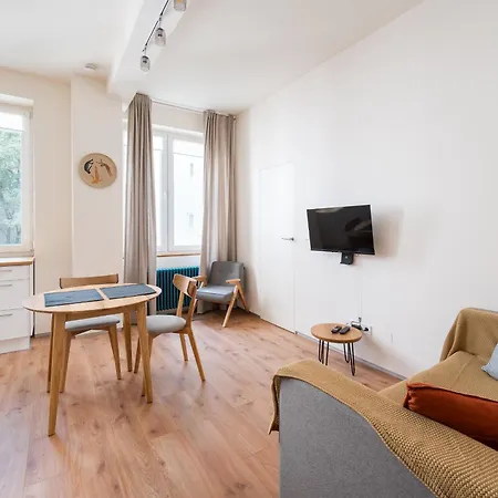 Dobra Powisle Superior By Bookinghost Apartment *